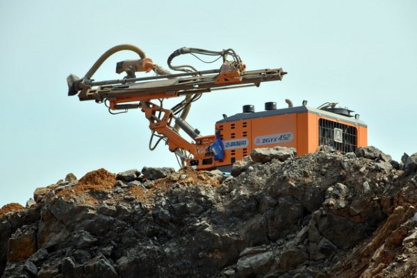 股牛配 重要矿种找矿取得重大突破，非油气矿产勘查投入继续增长